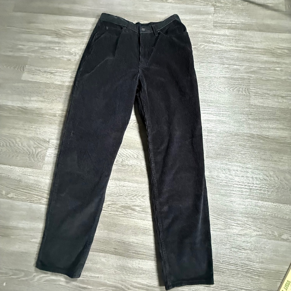 Levis High-Waisted Mom Jeans Black Corduroy Tapered Leg 30x30‎ A35061841 NEW